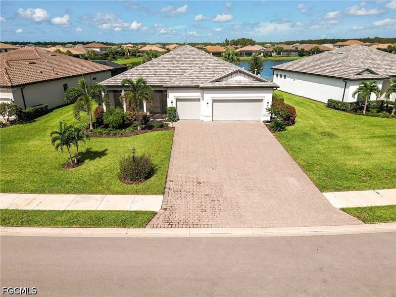 3 bedroom SingleFamilyResidence at 20180 Millrun Dr, Verdana Village, Estero — photo 1