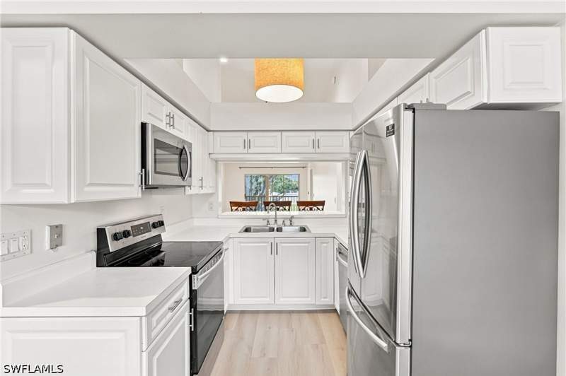2 bedroom Condominium at 181 Grand Oaks Way 202, Pipers Pointe, Naples — photo 2
