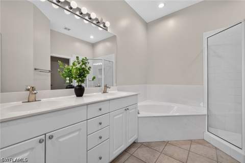 5015 Marina Cove Dr 203, Naples FL - photo 17 of 49