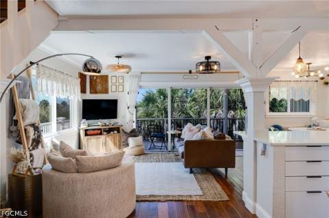 9247 Dimmick Dr, Sanibel FL - photo 13 of 45