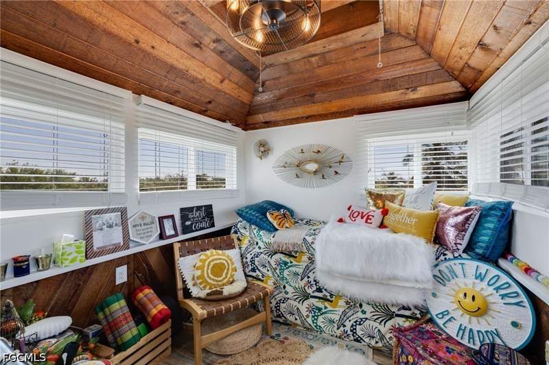 3 bedroom SingleFamilyResidence at 9247 Dimmick Dr, Belle Meade, Sanibel — photo 4