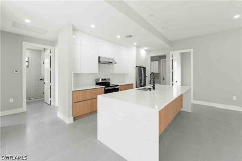 2610 4th St NW, Naples FL - photo 14 of 50