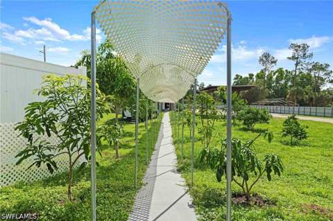 2070 39th St SW, Naples FL - photo 7 of 43