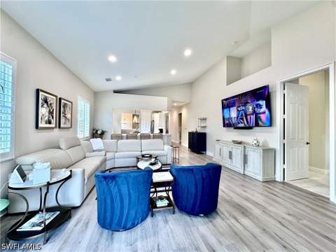 6438 Legacy Cir 304, Naples FL - photo 14 of 47