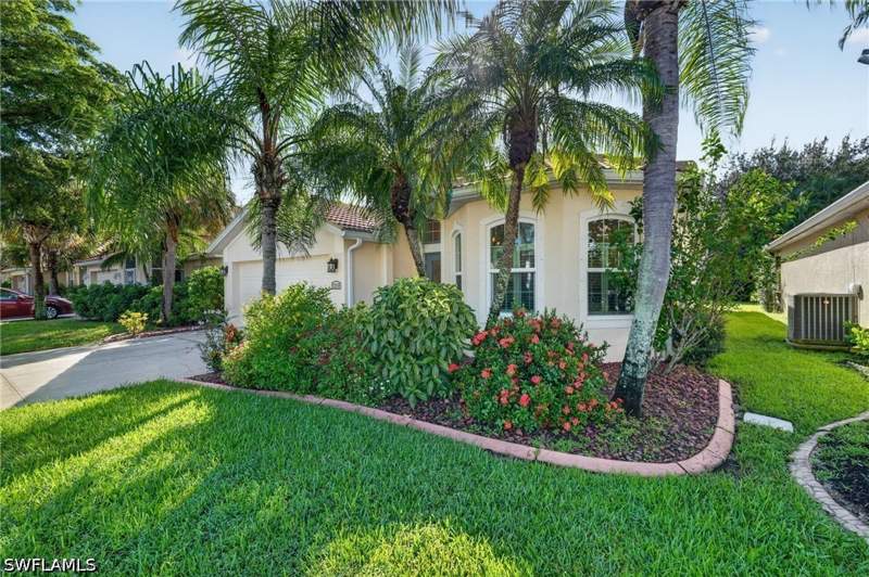 3 bedroom SingleFamilyResidence at 12533 Stone Tower Loop, Stoneybrook, Fort Myers — photo 2