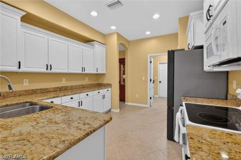 12533 Stone Tower Loop, Fort Myers FL - photo 7 of 37