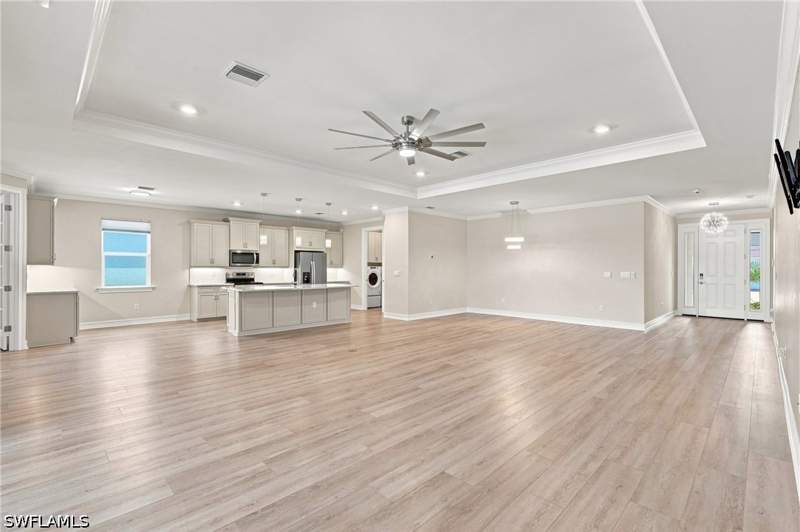 4 bedroom SingleFamilyResidence at 28140 Captiva Shell Loop, Seasons At Bonita, Bonita Springs — photo 4