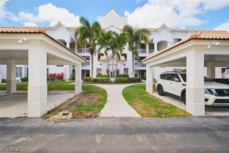 2 bedroom Condominium at 16440 Millstone Cir 101, Waterford, Fort Myers — photo 1