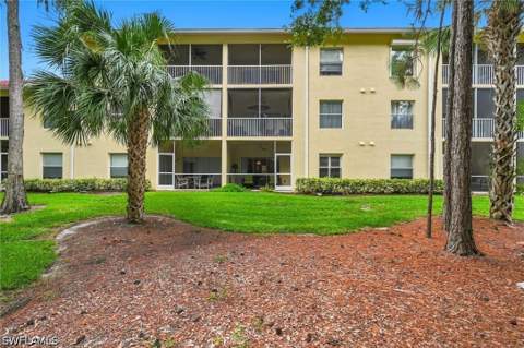9165 Celeste Dr 103, Naples FL - photo 15 of 39