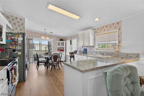 14740 Pioneer Pl, North Fort Myers FL - photo 10 of 38