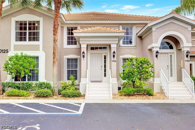 2 bedroom Condominium at 10125 Colonial Country Club Blvd 1709, Garden Lakes, Fort Myers — photo 2