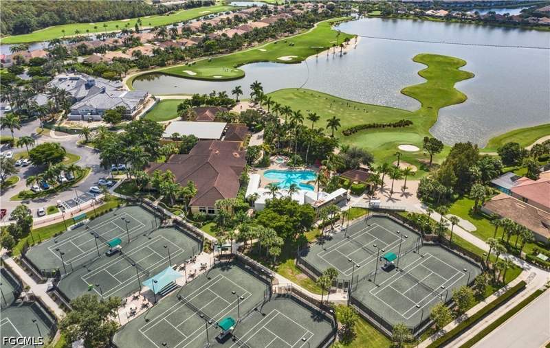 2 bedroom Condominium at 10125 Colonial Country Club Blvd 1709, Garden Lakes, Fort Myers — photo 5