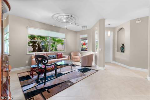 10512 Bella Vista Dr, Fort Myers FL - photo 7 of 50