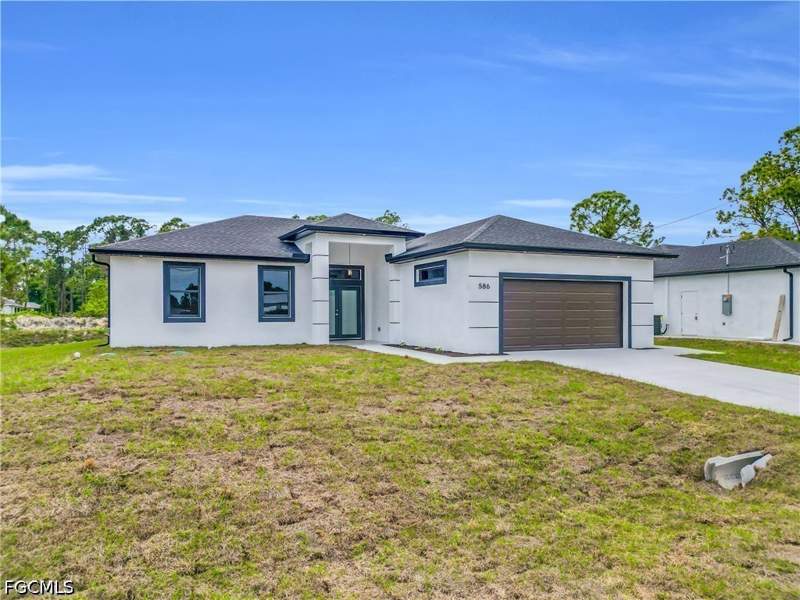 3 bedroom SingleFamilyResidence at 586 Genoa Ave S, Lehigh Acres, Lehigh Acres — photo 4