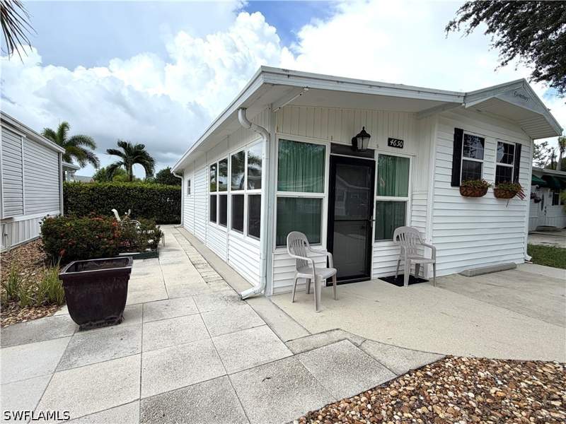 1 bedroom ManufacturedHome at 4650 Jefferson Davis Blvd W, Riverwoods Plantation, Estero — photo 2