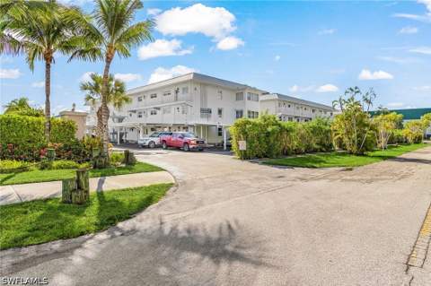 1100 8th Ave S 205A, Naples FL - photo 17 of 22