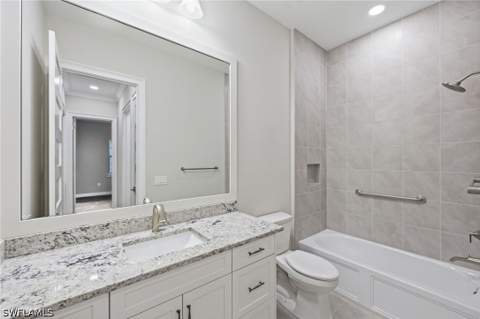 8964 Calypso Ct, Naples FL - photo 20 of 50