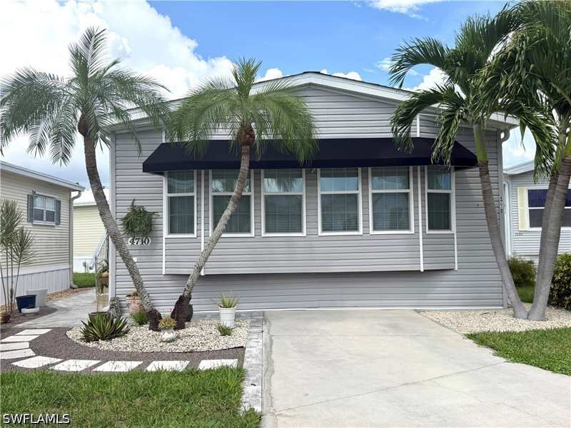 2 bedroom ManufacturedHome at 4710 Lafayette Ln W, Riverwoods Plantation, Estero — photo 1
