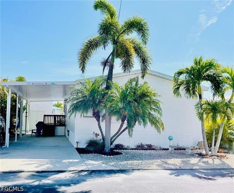 2 bedroom ManufacturedHome at 3064 Sloop Ln, Cherry Estates, St James City — photo 3