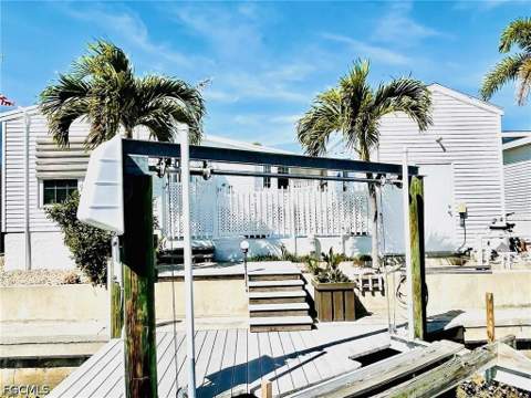 3064 Sloop Ln, St James City FL - photo 7 of 30