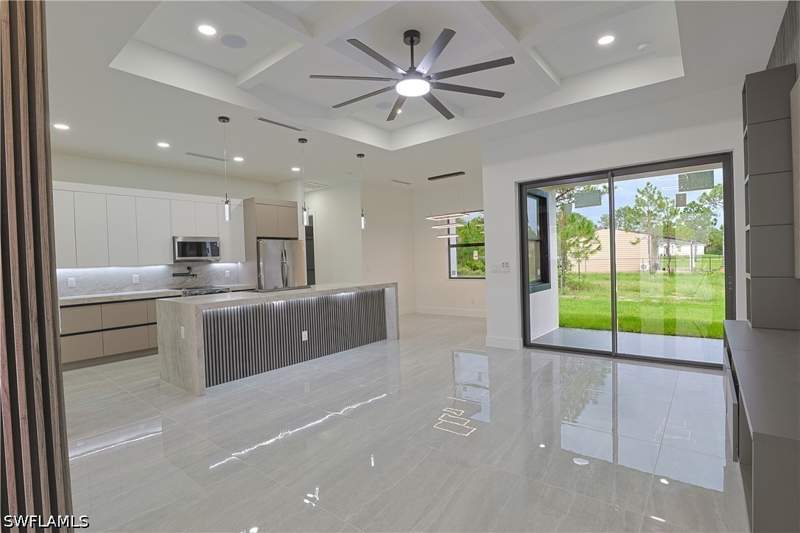 4 bedroom SingleFamilyResidence at 1408 Dixie Ave, Lehigh Acres, Lehigh Acres — photo 2