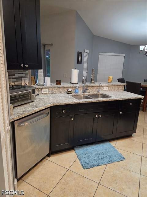1025 Iris St E, Lehigh Acres FL - photo 24 of 41
