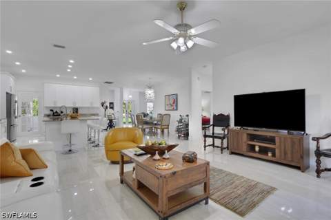 330 17th St SW, Naples FL - photo 13 of 31