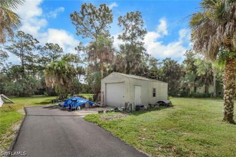 330 17th St SW, Naples FL - photo 20 of 31