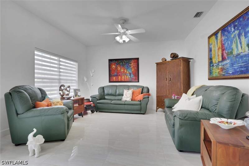 3 bedroom SingleFamilyResidence at 330 17th St SW, Golden Gate Estates, Naples — photo 3