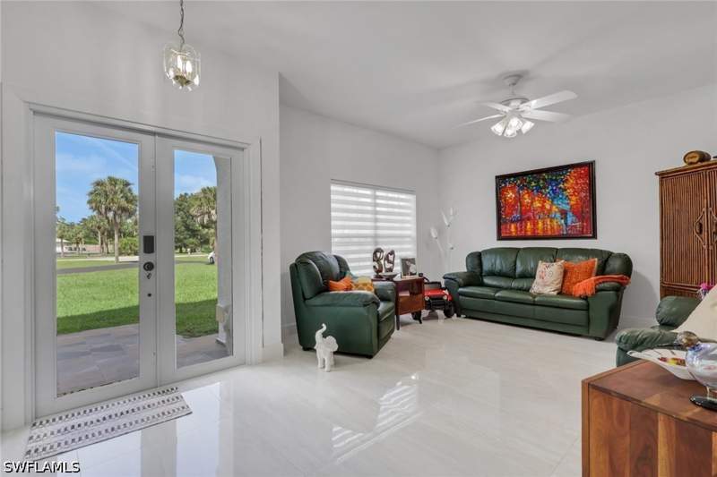 3 bedroom SingleFamilyResidence at 330 17th St SW, Golden Gate Estates, Naples — photo 4