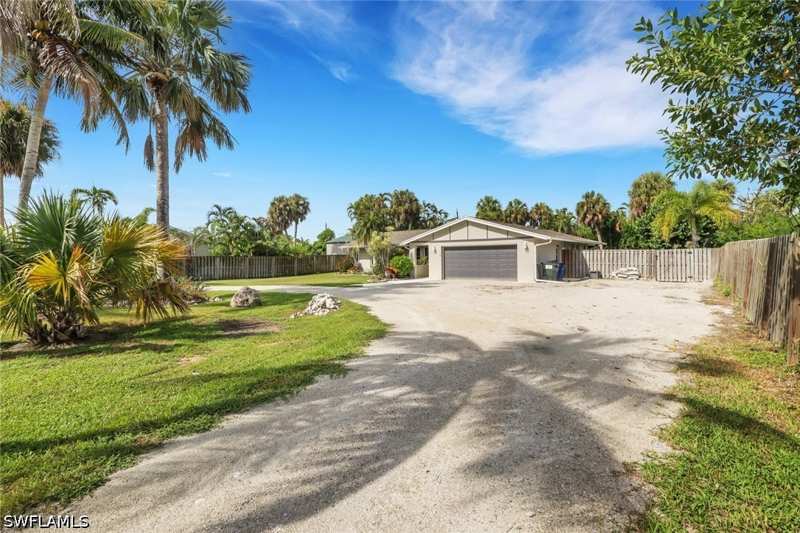 3 bedroom SingleFamilyResidence at 16500 Arbor Ridge Dr, Cottage Point Subd, Fort Myers — photo 1