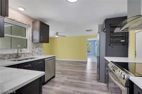 16500 Arbor Ridge Dr, Fort Myers FL - photo 7 of 36