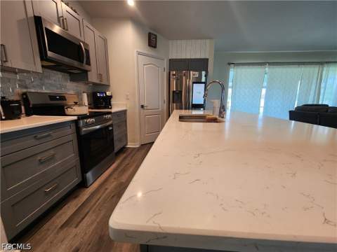 1727 NE 34th St, Cape Coral FL - photo 7 of 20