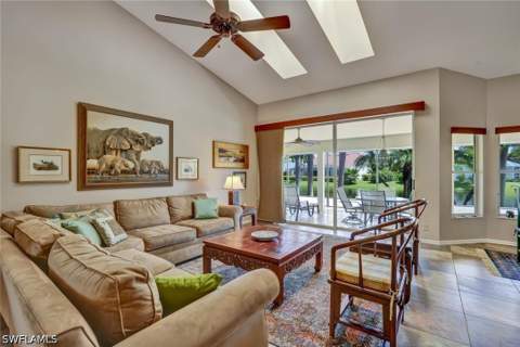 1982 E Crown Pointe Blvd, Naples FL - photo 7 of 37