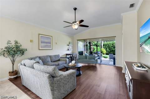 2095 Sagebrush Cir, Naples FL - photo 6 of 35