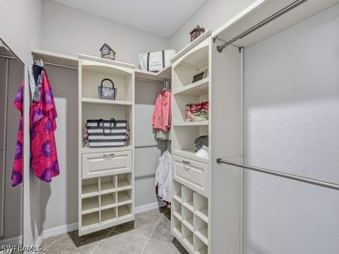 1482 Santiago Cir, Naples FL - photo 19 of 48