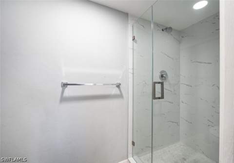 7220 Coventry Ct 210, Naples FL - photo 17 of 31