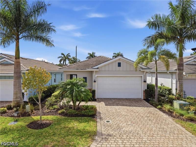 3 bedroom SingleFamilyResidence at 28347 Captiva Shell Loop, Seasons At Bonita, Bonita Springs — photo 2