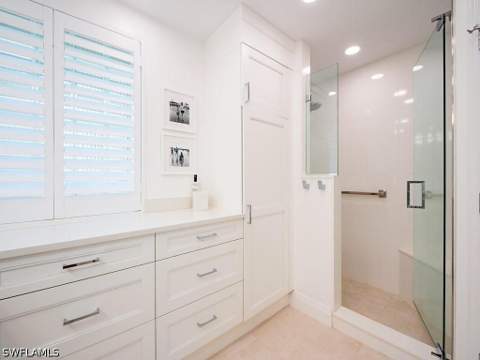 7040 Pelican Bay Blvd D302, Naples FL - photo 7 of 17