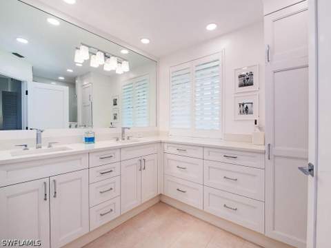 7040 Pelican Bay Blvd D302, Naples FL - photo 8 of 17