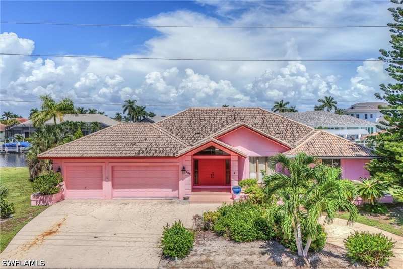 3 bedroom SingleFamilyResidence at 269 N Barfield Dr, Marco Island, Marco Island — photo 1