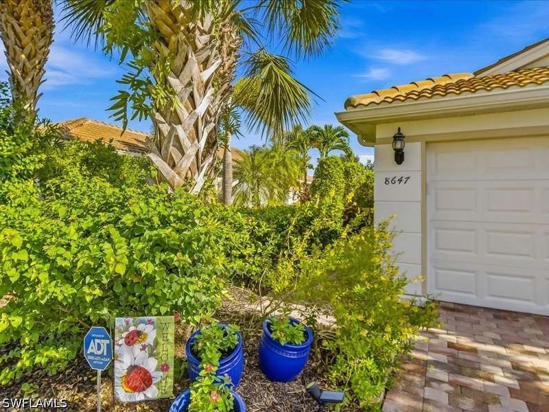 3 bedroom Attached at 8647 Genova Ct, Verona Walk, Naples — photo 3
