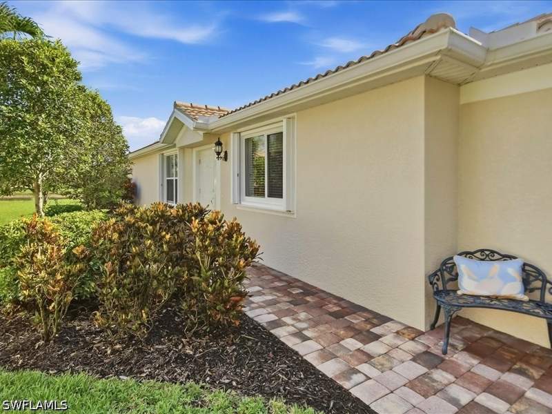 3 bedroom Attached at 8647 Genova Ct, Verona Walk, Naples — photo 4