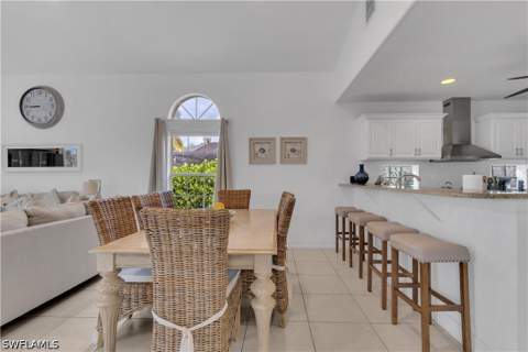 530 Century Dr, Marco Island FL - photo 11 of 44