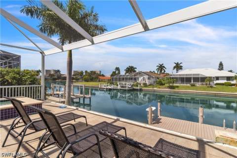 530 Century Dr, Marco Island FL - photo 15 of 44