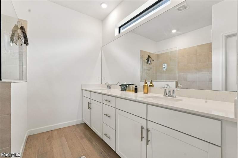 4 bedroom SingleFamilyResidence at 20733 Napa Loop, Verdana Village, Estero — photo 5