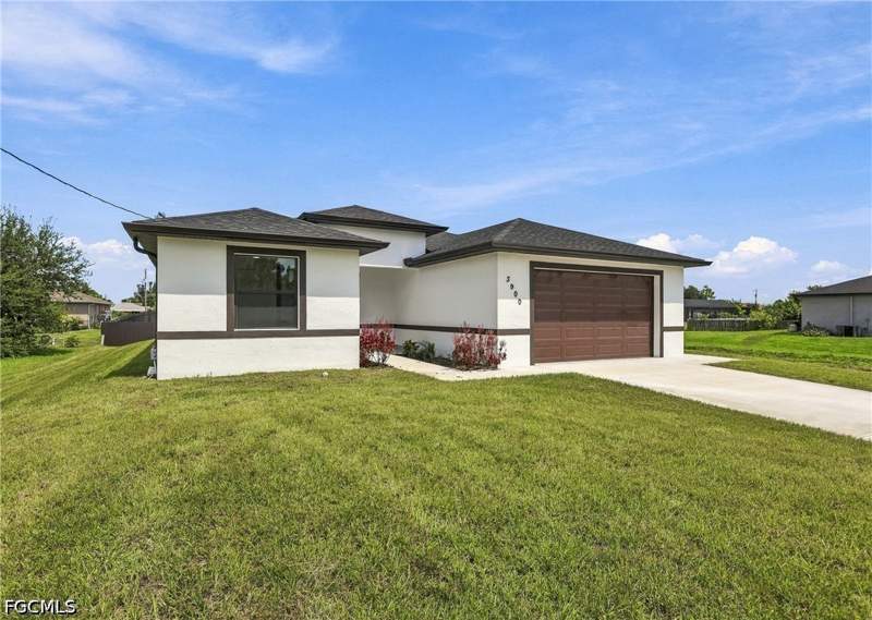4 bedroom SingleFamilyResidence at 3900 25th St SW, Lehigh Acres, Lehigh Acres — photo 3