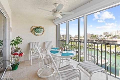 870 Collier Ct 406, Marco Island FL - photo 19 of 24