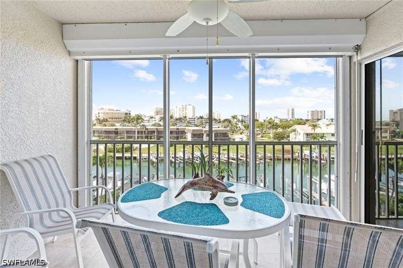 3 bedroom Condominium at 870 Collier Ct 406, Boat Club Of Marco Island, Marco Island — photo 4