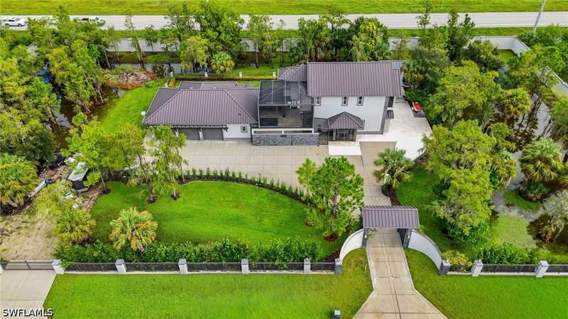 3 bedroom SingleFamilyResidence at 3585 33rd Ave NE, Golden Gate Estates, Naples — photo 1